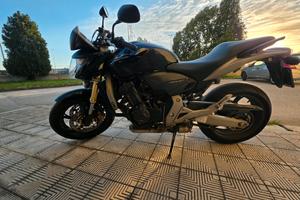  Honda Hornet 