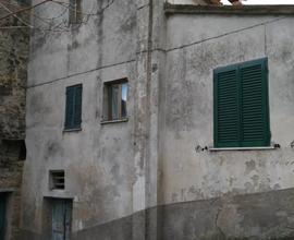 Casa indipendente, cantina con volta in mattoni