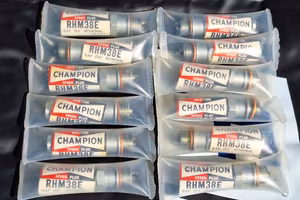 12x Champion RHM38E Aircraft Spark Plugs  NOS