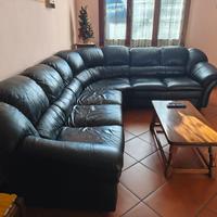 Divano angolare in pelle nera