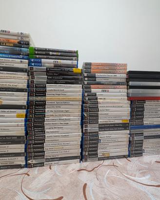 Enorme blocco di videogiochi per tutte le console.
