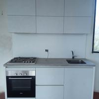 Cucina compreso elettrodomestici