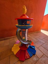 Torre Paw Patrol con perdonaggi e veicoli