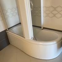 Vasca con finzione  idromassaggio