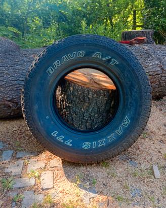 Pneumatici MAXXIS 225/75R15 102S