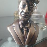 statuetta di ottone bronzato