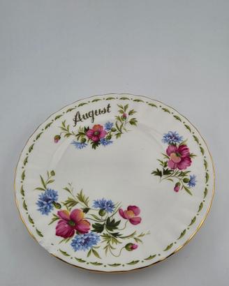 Piatto Agosto Flower of the Month di Royal Albert