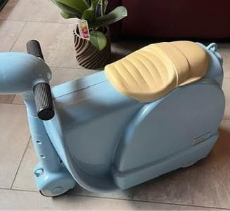 Skoot trolley vespa per bambini celeste ben tenuta