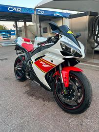 Yamaha YZF R1