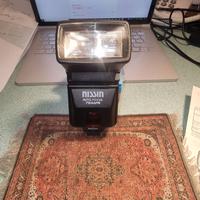 AUTO FOCUS FLASH NISSIN