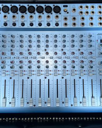 Kit karaoke Audio Tools e Mixer Alesis 16 canali