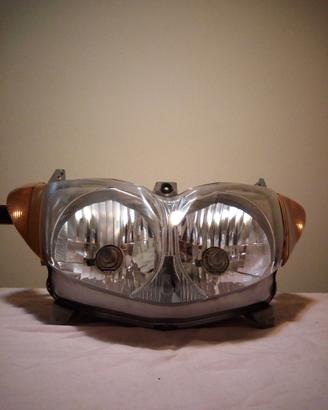 Fanale anteriore Burgman 400 2005