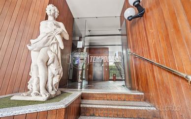 QUADRILOCALE IN COMPLESSO SIGNORILE - VIA CARABELL