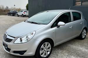 OPEL CORSA 1.2 BENZINA NEOPATENTATO