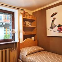 Letto in legno massiccio