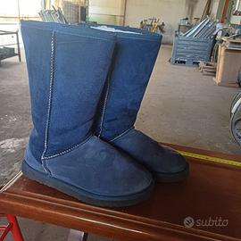 Stivali tipo UGG blu scuro – Taglia 37