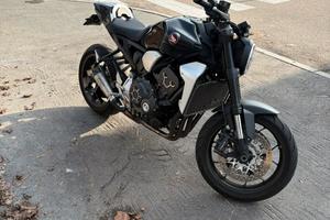 Honda CB1000 R