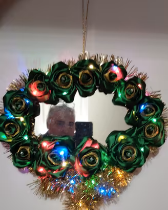 Corona con specchio per la porta