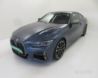 BMW M4 M440i Coupe mhev 48V xdrive auto