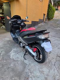 Yamaha T Max anno 2006