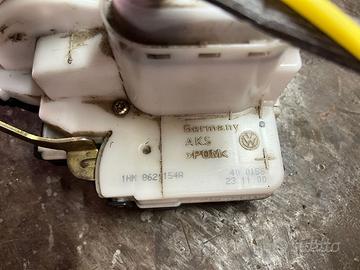 Serratura polo 6n2  posteriore destra  1HM862154A