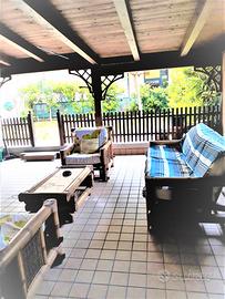 Elegante-Centrale-Giardino Arredato