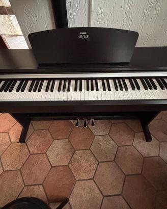Tastiera Yamaha Arius YDP-141 usata