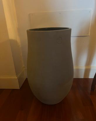 Vaso in terracotta grigio