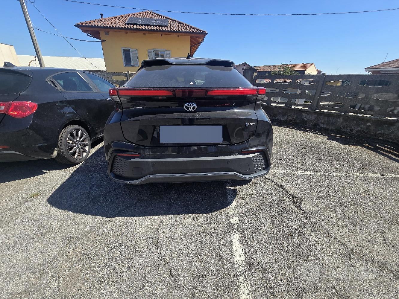 Toyota C-Hr 2024 photo 2