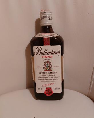 Ballantine's Finest Blended Scotch Whisky