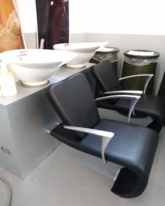 Parrucchiere: 3 poltrone lavatesta e 2 lavandini