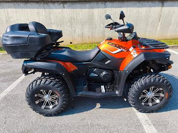 Quad c-force 550 ATV 4x4