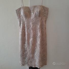 Abito in vero pizzo dorato