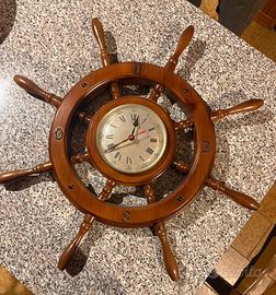 Orologio da parete a timone in legno