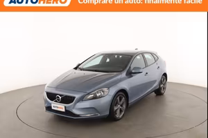 VOLVO V40 CL03349