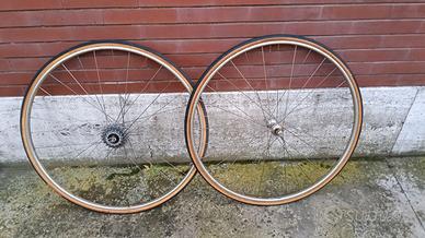 Ruote corsa complete