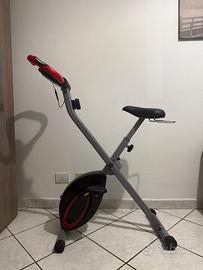 Cyclette pieghevole con display LCD