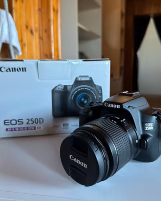 Canon EOS 250D