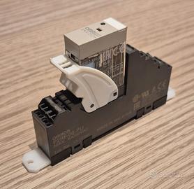 Omron > Base P2RF-08-PU + Relè G2R-2-SND (S) 24VDC