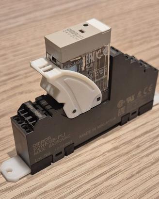 Omron > Base P2RF-08-PU + Relè G2R-2-SND (S) 24VDC