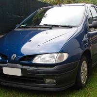 Renault Scenic  "RICAMBI"