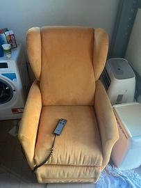 Poltrona Gialla Regolabile