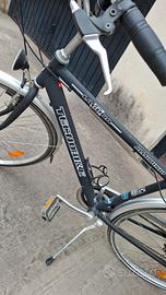 bicicletta in alluminio