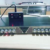 Mesa V-Twin preamp rack valvolare da chitarra