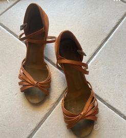 Scarpe da ballo latino americano