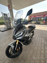 HONDA X-ADV 750