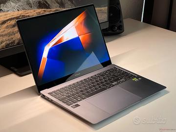 Laptop Samsung Galaxy Book4 Win11