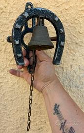 Piccola campanella con ferro di cavallo