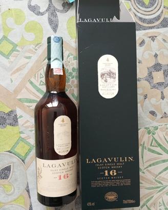 Whisky Lagavulin 16