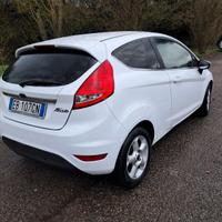 FORD FIESTA GPL BELLA